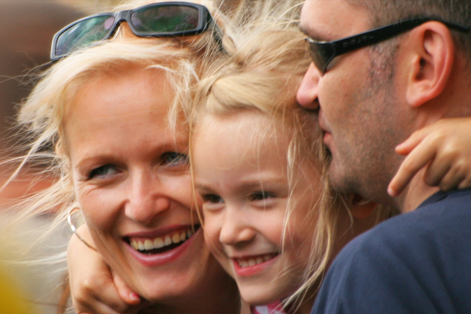 Nahaufnahme Familie - Vater, Mutter, Kind