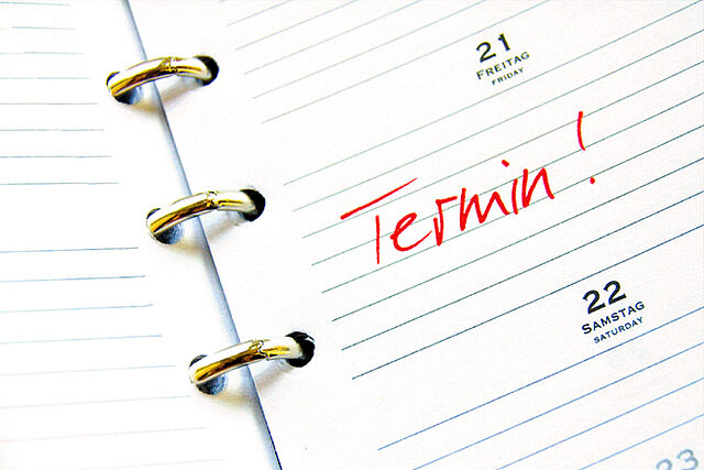 Dekofoto: Seite eines Wochenkalenders mit Schriftzug Termin!